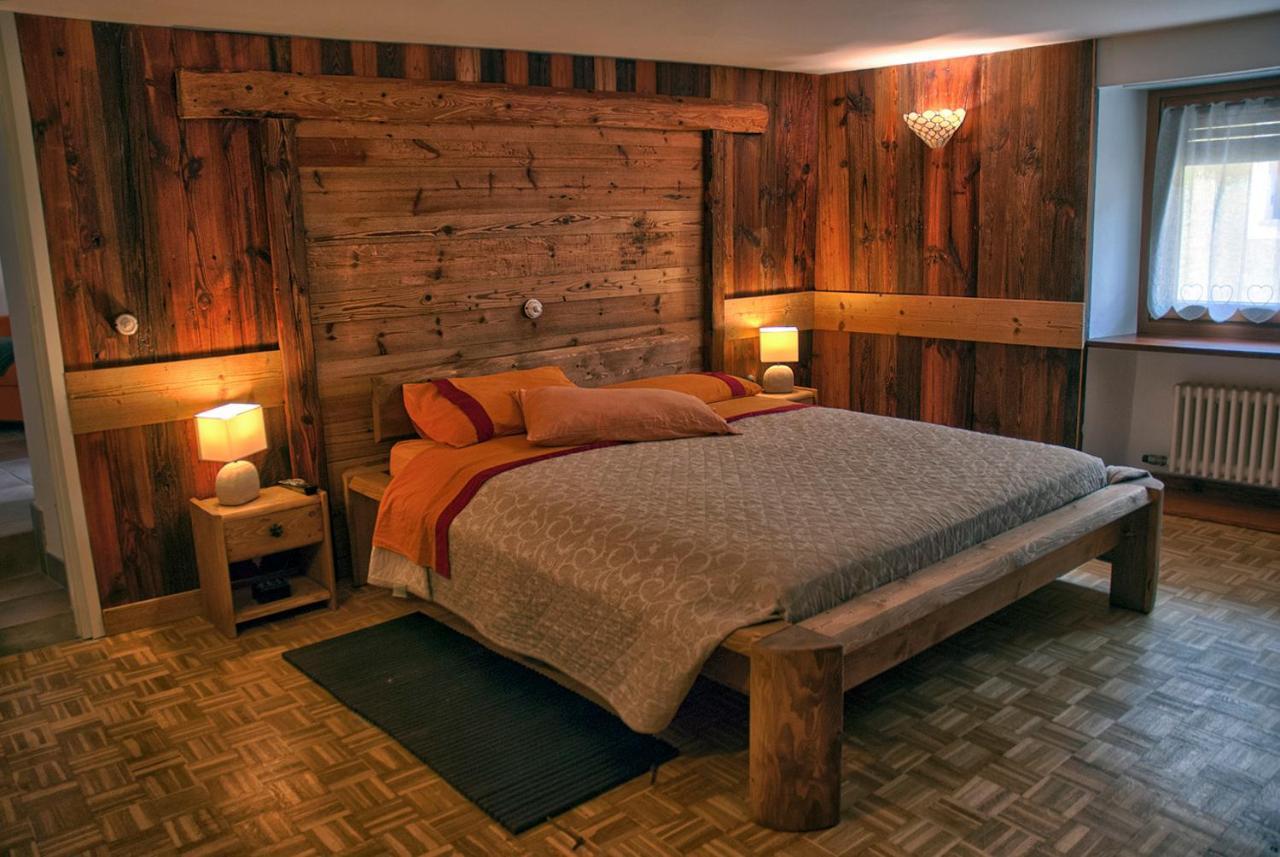 Profumo Di Legno Apartment Aosta Exterior foto